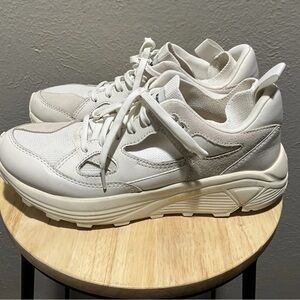 Brandblack Women's Cream Sneakers